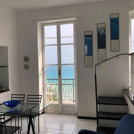 Casa Latte, Sea View