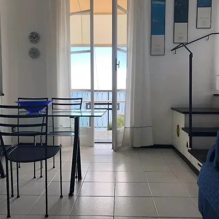 Casa Latte, Sea View Apartment