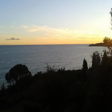 Casa Latte, Sea View Apartment